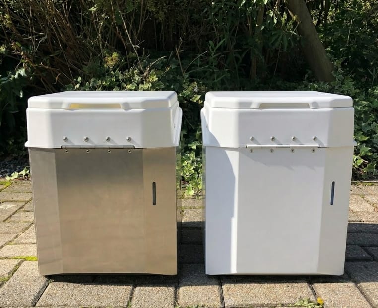 BioTioo Gehäuse in Edelstahl und weißer Ausführung